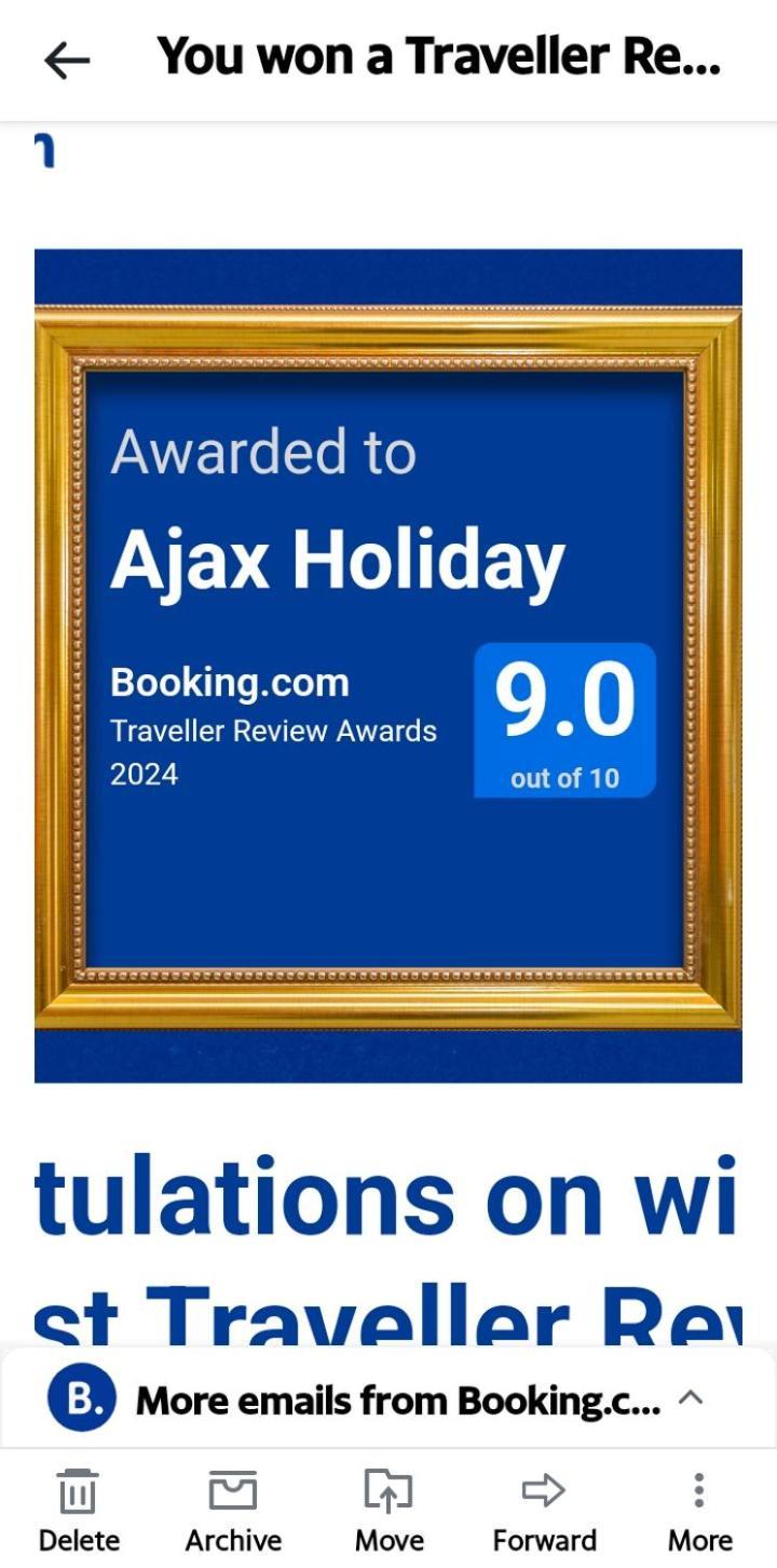 Ajax Holiday 아파트 외부 사진